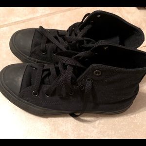 Boys size 2 Converse (excellent condition)